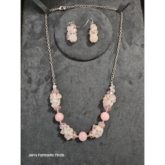 Rose Quartz Crystal Necklace & Earrings Set With Silver Chain & Clasp - Picture 3 of 10